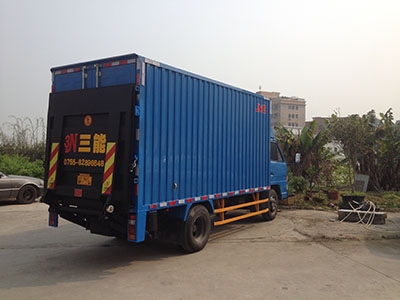 货车尾板操作标准，确保安全与高效运输的关键步骤